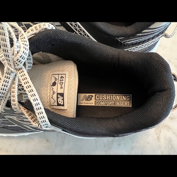 New balance 410 v6. Black and white NWOT. Size 10.5 - Picture 6 of 6